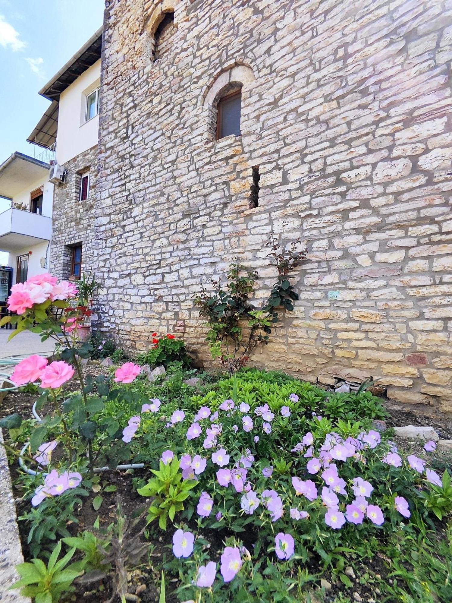 Guri Gjirokastër